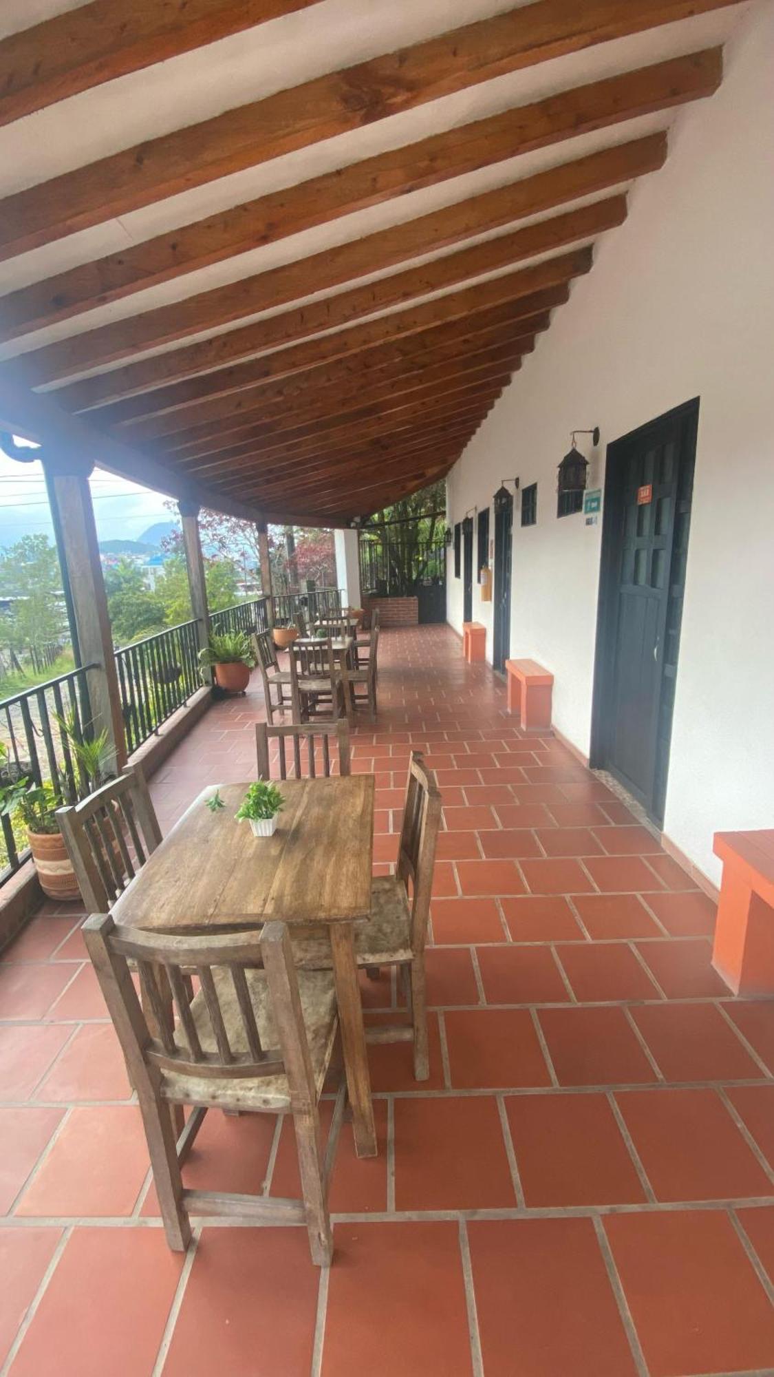 Balcones De La Casona Hotel Guatape Ngoại thất bức ảnh