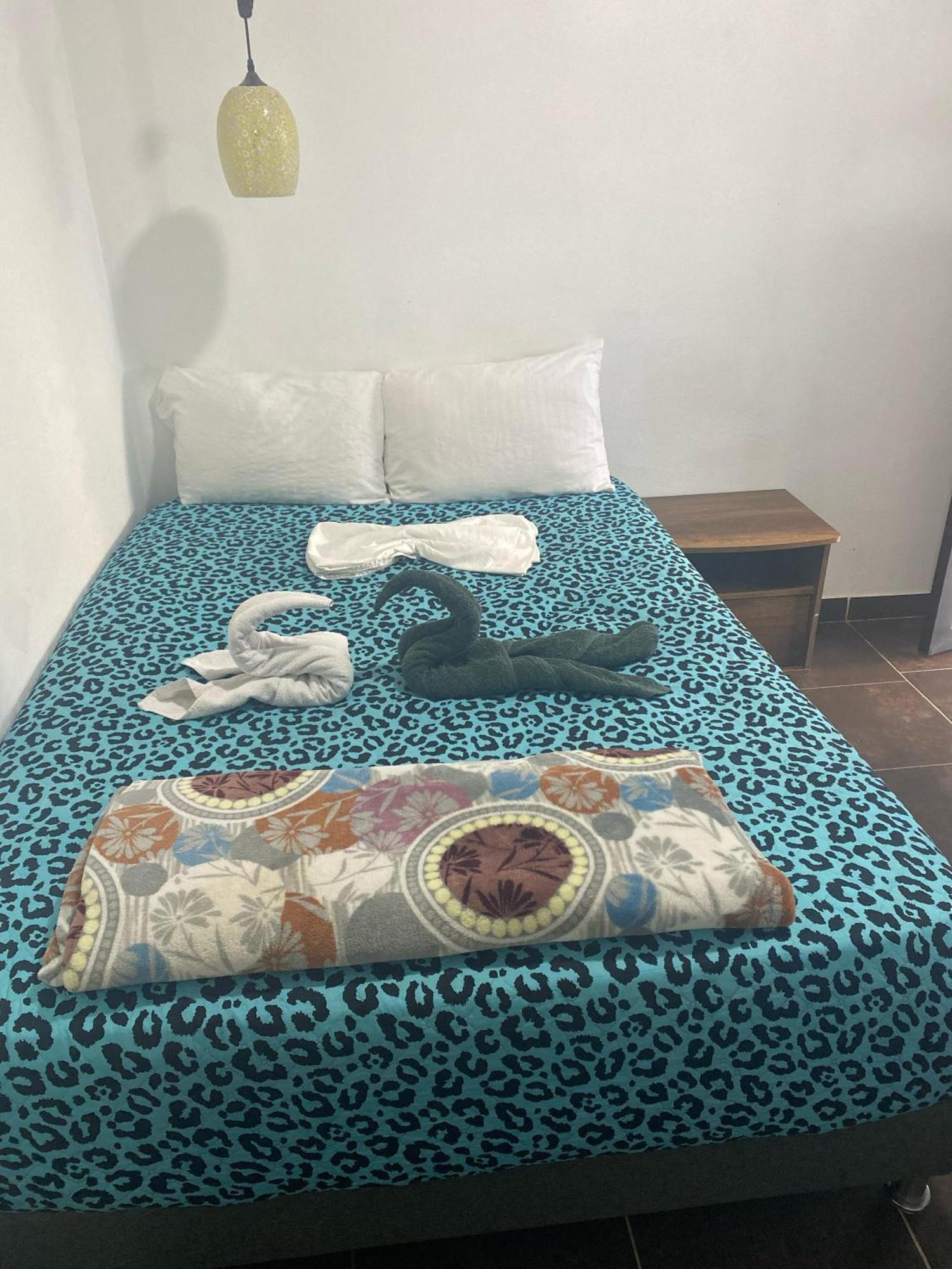 Balcones De La Casona Hotel Guatape Ngoại thất bức ảnh