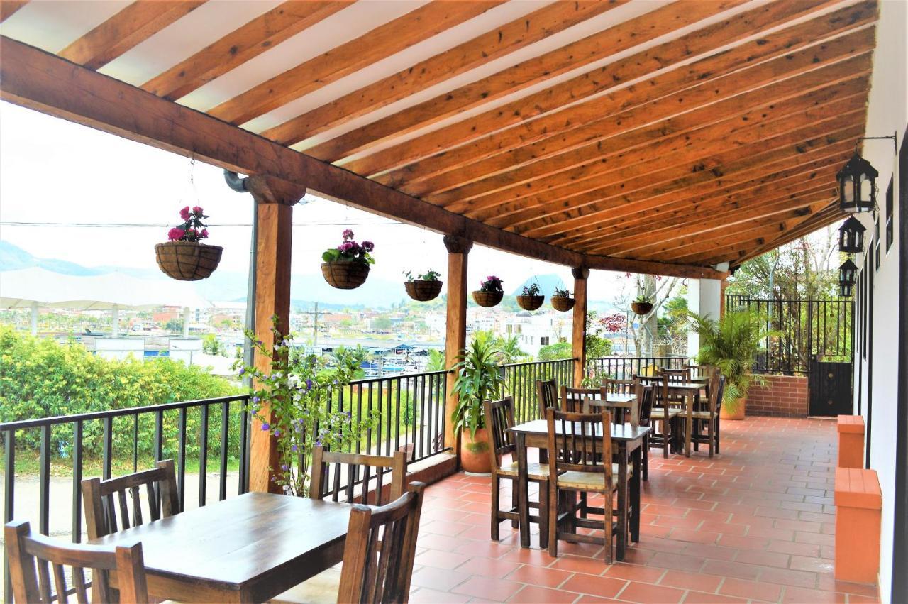 Balcones De La Casona Hotel Guatape Ngoại thất bức ảnh